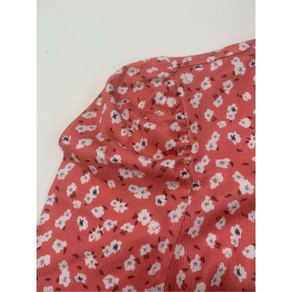 Floral Patterned T-shirt - Picture 5 of 8